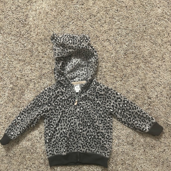Baby Girl Carters Gray Leopard Fleece Jacket with Hood- size 12 M - Picture 2 of 2